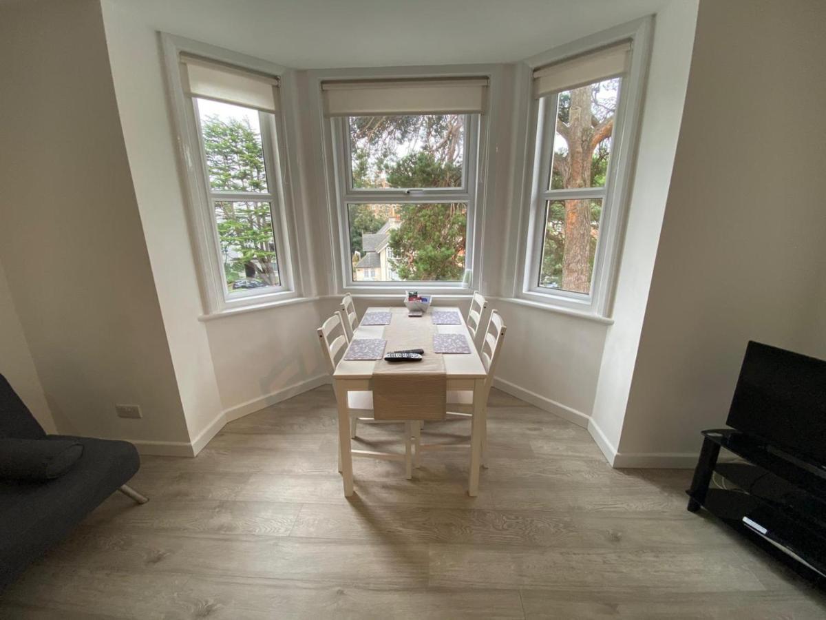 Appartement Seaside Living à Bornemouth Extérieur photo